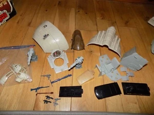 De colección Star Wars Rebel Transport Slave 1 Ewok Village Snowspeeder X piezas de ala - Imagen 1 de 51