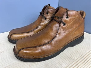 Clarks Brown Chukka Wallabee Mens 12M Leather Ankle Boot Laces Frayed 30087 - Picture 1 of 14