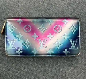 Louis Vuitton Monograma Degradado VALENTÍN Cartera Larga Cremallera - Imagen 1 de 13