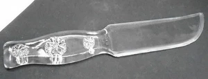 Vintage Depression Glass Clear 8 1/2" Fruit Cake Knife 3 Flowers Made in USA - Picture 1 of 9