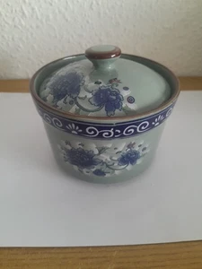 Small Ceramic Lidded Storage Pot - Foto 1 di 6