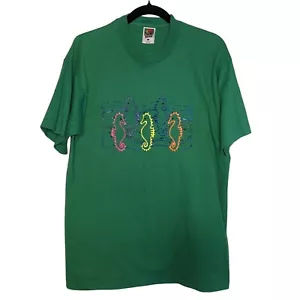 Fruit of the Loom BEST Vintage grünes Tshirt mit mehrfarbiger Seepferdchen Bemalung - Bild 1 von 8