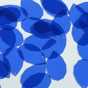 Lentejuelas Facet Gem Lágrima 1.25" Azul Real Transparente Brillante Ver-Thru - Imagen 1 de 1