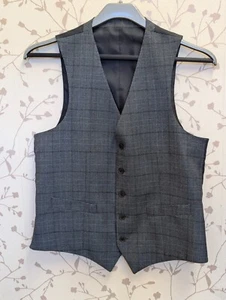 moss bros grey check 46" button up waistcoat regular - Picture 1 of 7