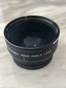 Digital High Definition 0.45x Wide Angle Lens With Macro (Has Some Mold) - Picture 1 of 4