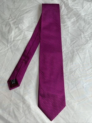 Corbata de seda rosa Gucci para hombre Foto 1 de 4