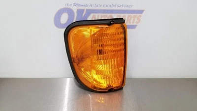 06 FORD E350 SUPER DUTY PARK LAMP TURN SIGNAL LIGHT FRONT RIGHT PASSENGER - Image 1 of 4