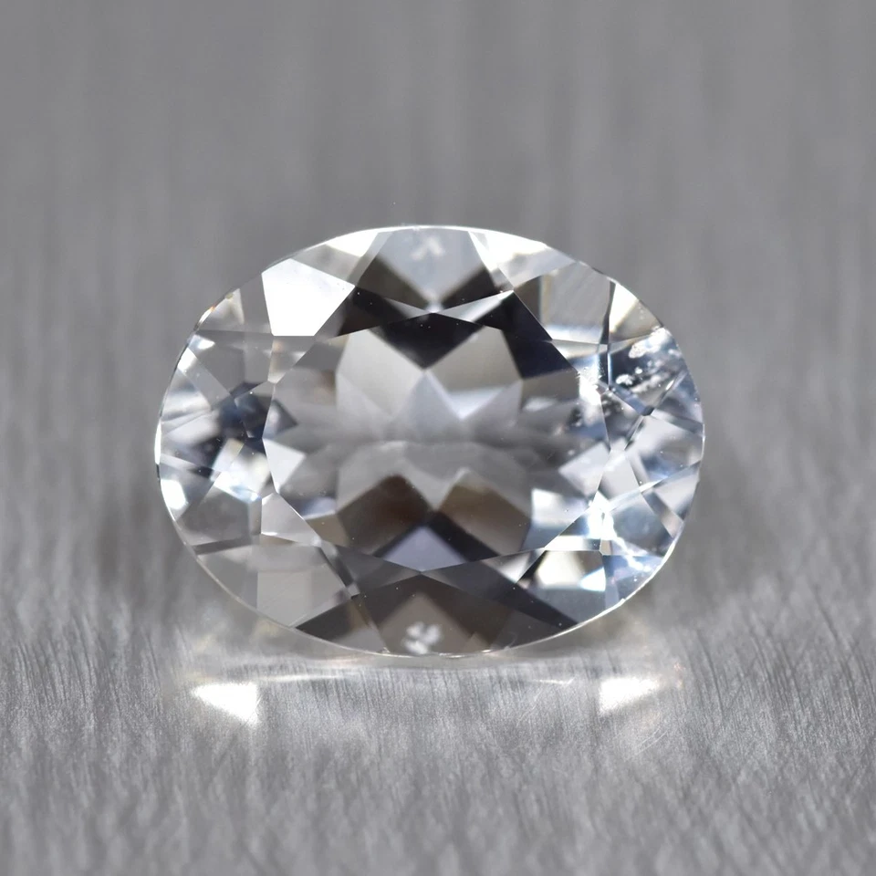 3.13Ct Oval_First-class Brazilian Untreated Goshenite Beryl Gemstone - Image 1 of 1