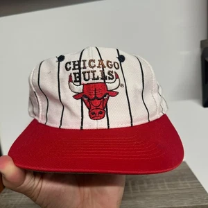 Vintage Chicago Bulls Snapback Hat White Stripes NBA Faded - Picture 1 of 7