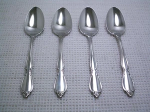 Oneida CHATELAINE Juego de 4 cucharaditas cubiertos comunitarios de acero inoxidable de 6" - Imagen 1 de 4