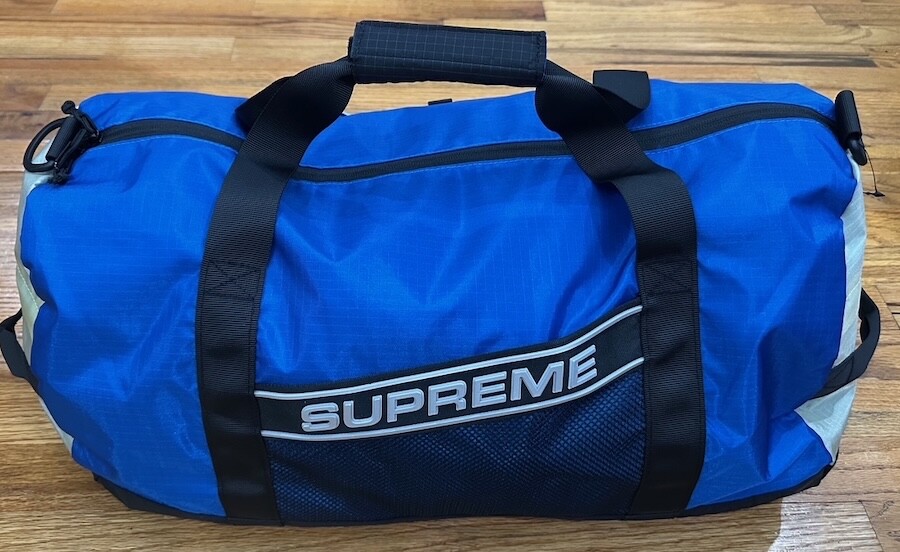 中古 Supreme big duffle bag SS20 Blue Supreme Big Duffle Bag (SS20) - $128