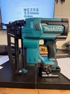 Makita XNB02Z 18V LXT Li-Ion 2-1/2 in. Straight Finish Nailer with BL1860b =2MM - Picture 1 of 10