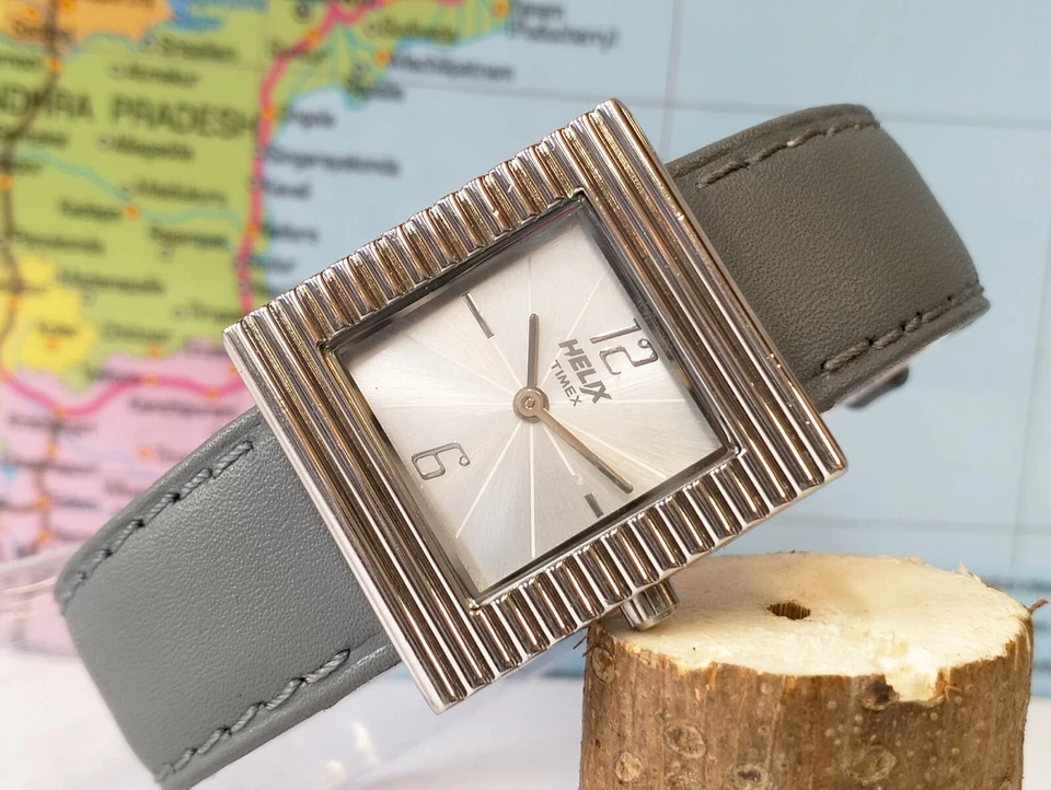 HELIX TIMEX QUARTZ 银色表盘 11HL02-J-V8 女士完全工作状态手表 — 第 1/4 张图片