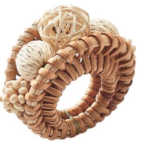 KIM SEYBERT Neiman Marcus Playa Beach SERVIETTENRINGE Rattan SET / 4 NEU! Originalverpackt - Bild 1 von 3
