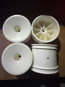 XRA329902  XRAY XT2 XT4 "Aerodisk" Stadium Truck Wheels (4) (White) - Picture 1 of 1