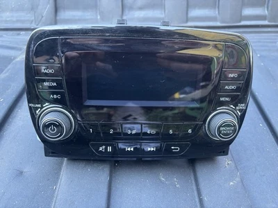 Autoradio Stereo Originale Fiat 500 Restyling FM - Immagine 1 di 4