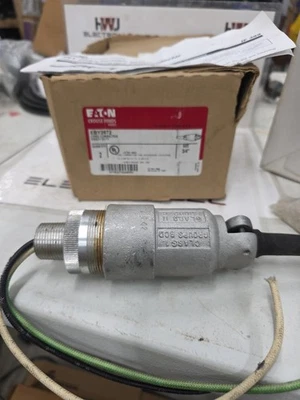 NEW CROUSE-HINDS EBY 2672 PORTABLE HAZARDOUS LOCATION CABLE CONNECTOR - Image 1 of 4