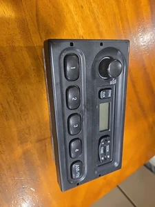 Ford Econoline E150 E250 E350 1997-2008 radio AM FM estéreo OEM P8258b70 - Imagen 1 de 5