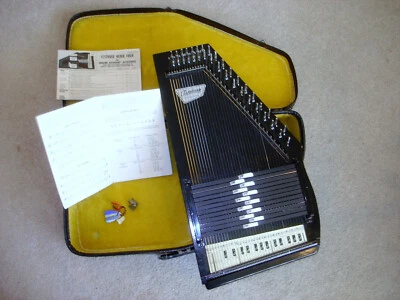 1967 Oscar Schmidt Autoharp 36 String Auto Harp With Variest Picks - PLAYS GREAT - Image 1 of 4