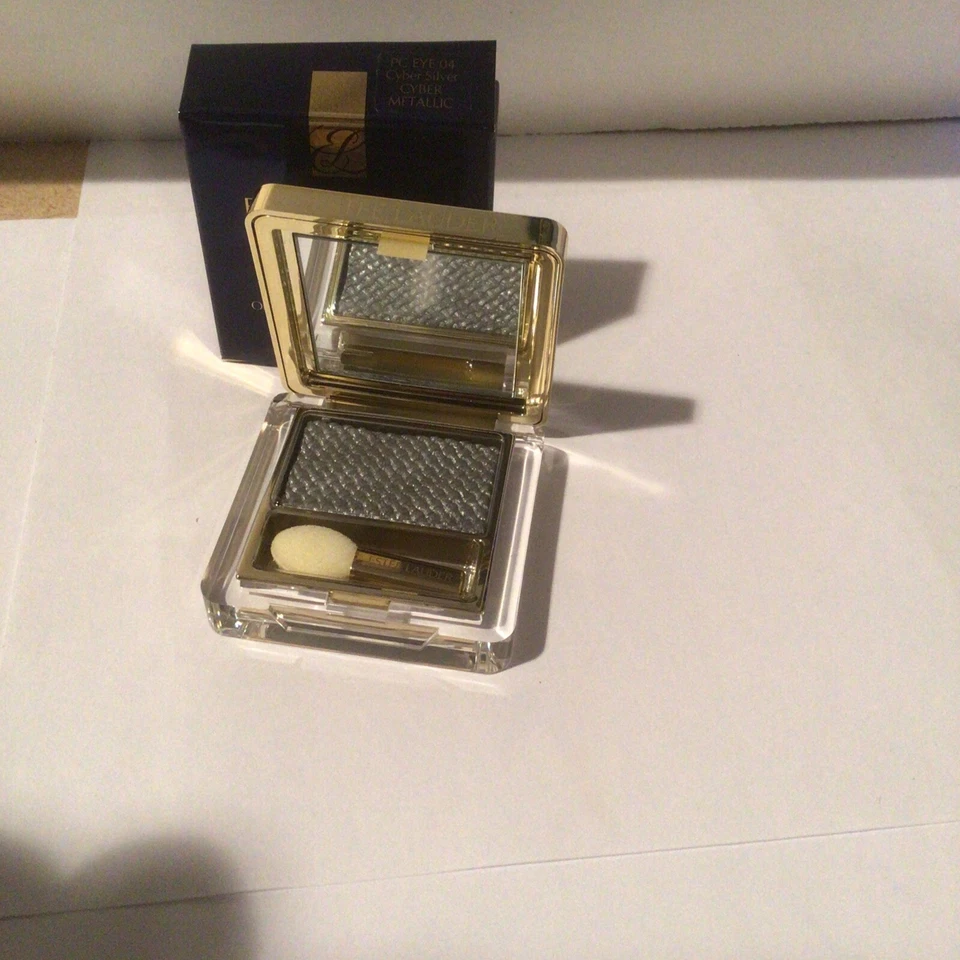 SOMBRA DE OJOS ESTEE LAUDER COLOR PURO GELATINA EN POLVO NUEVA EN CAJA PLATA CIBERNÉTICA Foto 1 de 1
