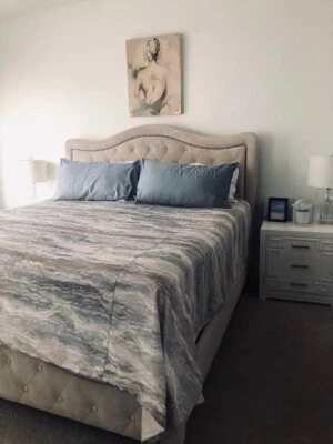 KING SIZE BEDROOM SET - Image 1 of 4