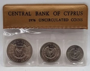 CYPRUS 1976 COMPLETE YEAR SET MILS COINS IN ORIGINAL WALLET CASE - Picture 1 of 2