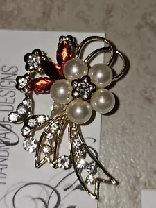 NEW Fashion Brooches Hearts and Flowers Many Variations - Picture 1 of 13