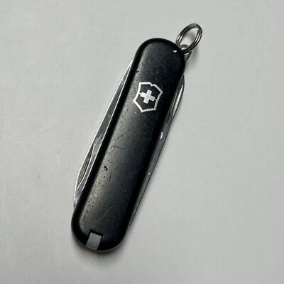 Swiss Army Knife Victorinox 58mm Classic SD Pocket Knife Black FREE SHIPPING - Image 1 of 4
