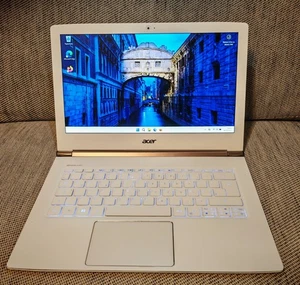 Acer 13,3" Ultrabook Notebook  Win 11 Laptop Weiß Intel i3 SSD Alu Full HD Matt - Bild 1 von 14