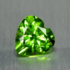 1.83Ct Master Heart Cut Marvelous Untreated Green Peridot Gemstone - Picture 1 of 1