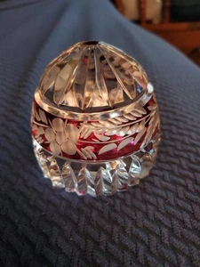 Klokotschnik (c.1955) "Marchionesa" flores grabadas corte elegante 3 en pisapapeles, - Imagen 1 de 7