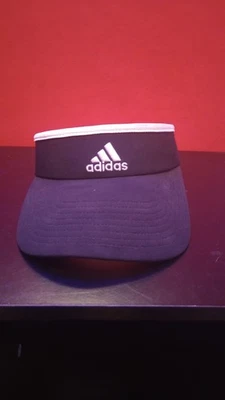 Adidas Visera Negra con Logotipo de Trifolio Blanco Unisex Ajustable OSFM Foto 1 de 3