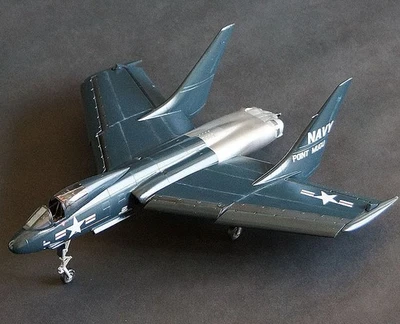 Collect-Aire els 1/48 F7U-1 Cutlass raro primo tipo con un gran numero di - Immagine 1 di 4