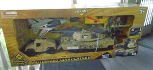 Member’s Mark Motorized Tank Play Set Kit 32 pieces 3+ - Picture 1 of 6