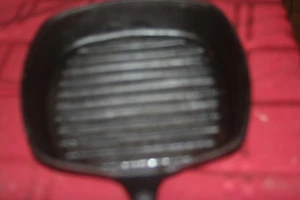 Masterclass Premium Cast Iron Grill Pan 9 inch by 9 inch - Picture 1 of 5