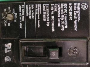 WESTINGHOUSE MCP13300RC 30 AMP 600VAC 3 POLOS DISYUNTOR CORTADOR-MARTILLO EATON - Imagen 1 de 1