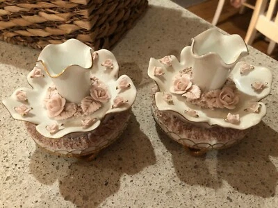 Par de candelabros antiguos de porcelana Foto 1 de 2