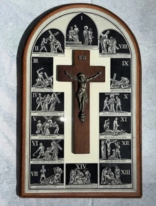 Vintage 1944 Stazioni Crucis / Via Crucis di Gesù Decorazione Parete Legno - Foto 1 di 10