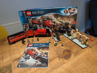 LEGO Harry Potter Hogwarts Express Train Set 75955 with Instructions - Image 1 of 4