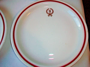 VTG. WALKER CHINA RESTAURANT WARE BREAD PLATE WHITE RED STRIPE "N" MONOGRAM - Picture 1 of 5