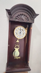 Howard Miller Jennison Self Adjusting Beat Pendulum Wall Clock 612-221 LESEN! - Bild 1 von 23