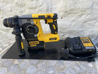 DEWALT DCH273N-XJ 18V XR Brushless 24mm SDS-Plus Hammer Drill - Image 1 of 3