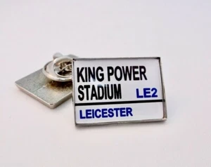 LEICESTER CITY STADIUM STREET ROAD SIGN LAPEL PIN BADGE GIFT - Picture 1 of 3