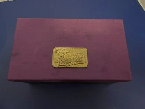 Walt Disney - 1998 Fantasmic Show Souvenir Box with Metal Badge - Picture 1 of 12