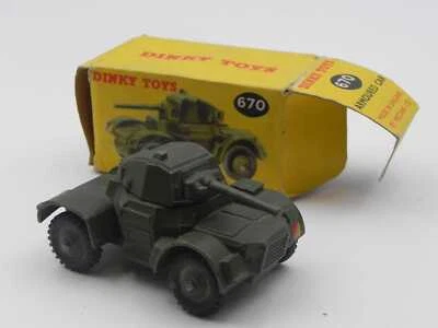Dinky Toys 670 Armoured Car Char Blinde diecast England boxed Meccano - Immagine 1 di 4