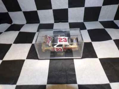 Jimmy Spencer #23 Winston Gold 1999 Taurus escala 1:64 Revell sin caja Foto 1 de 3