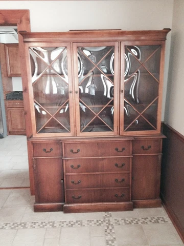 Saginaw Furniture Breakfront with curved glass antique vintage Cover