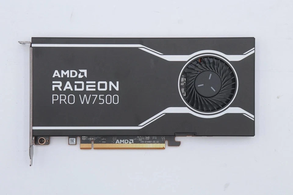 AMD® Radeon Pro W7500, 8 GB GDDR6, full height, PCIe 4.0x8, 4 DP Graphics Card - Image 1 of 1