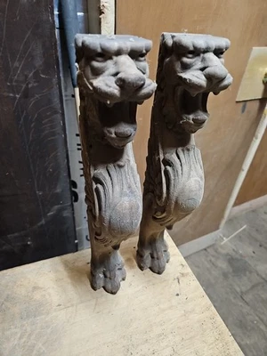 Antique Quartersawn Oak Griffins Figural Lions - Image 1 of 3