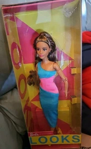 Barbie Looks #15 (1) Doll Barbie Signature Series 2022 Mattel Brand New In Box - Picture 1 of 4